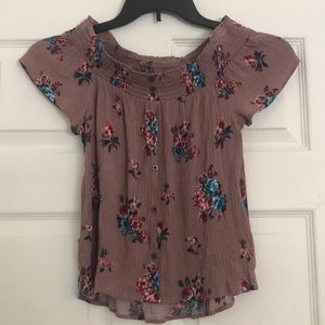 Off The Shoulder Top⭐️